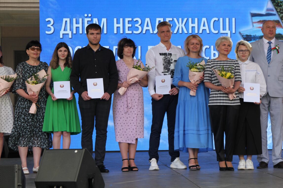 Вручение свидетельств о поощрениях специального фонда Президента Республики Беларусь по поддержке талантливой молодежи